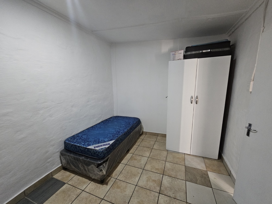 8 Bedroom Property for Sale in Brandwag Free State